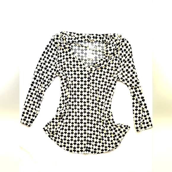 NWT! Charter Club Geometric Print Women's V-Neck Top Size Small - Picture 1 of 6